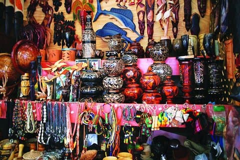 Shopping Tour From Runaway Bay Hotels