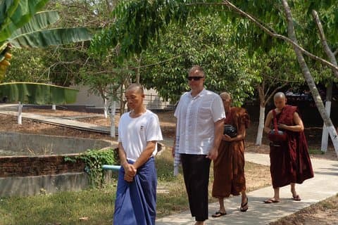 Pausa meditazione Yangon