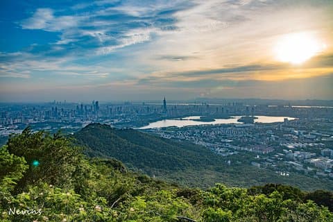 Tour Nanjing Purple Mountain Peak con Ropeway Ride e Linggu Temple Tea Time