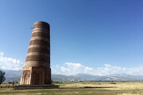 Silk Road upptäckt: Burana Tower och Cholpon-Ata