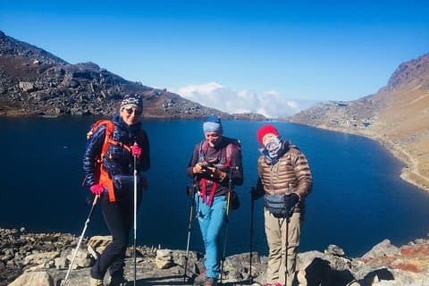 11 dagar Sundarijal, Chisopani, Gosainkunda och Dhunche Trek i Langtangregionen