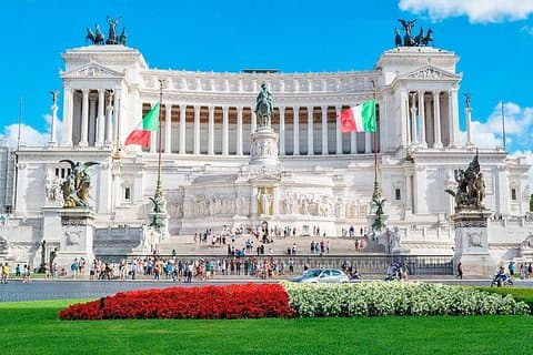 Excursie naar de kust van Rome vanuit de haven van Civitavecchia, inclusief het Colosseum en de Vaticaanse Tour