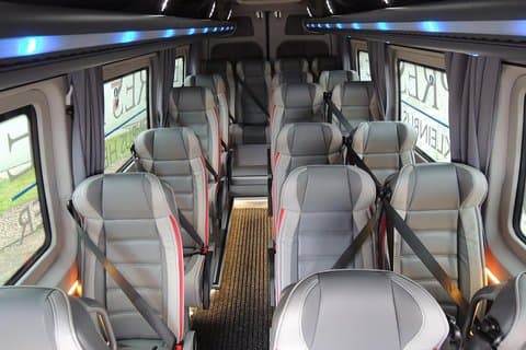 Privé transfer van Barcelona naar Lourdes