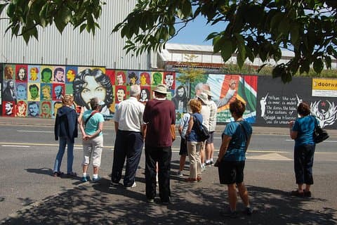 Auszeichnung Exclusive 2 - Hr Private Belfast Black Taxi Tour