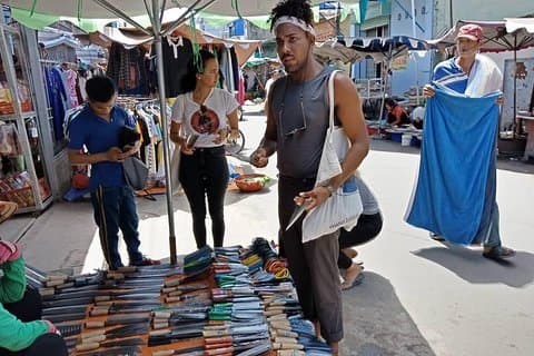 Markt om van boerderij naar tafel te koken in saigon