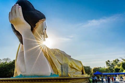 Tour privado de un día a Bago desde Yangon