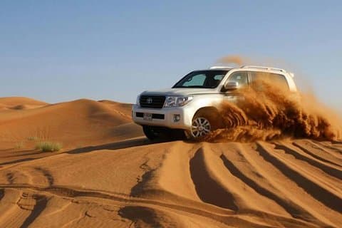 Woestijn Safari in Dubai met BBQ-diner en live shows