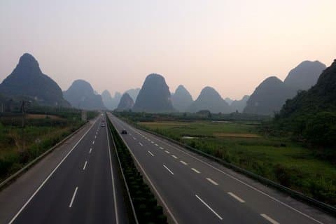 Guilin Liangjiang International Airport (KWL) to GUILIN hotel