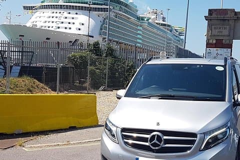 Southampton Cruise Terminal to London with Stopover at Beaulieu Motor Museum