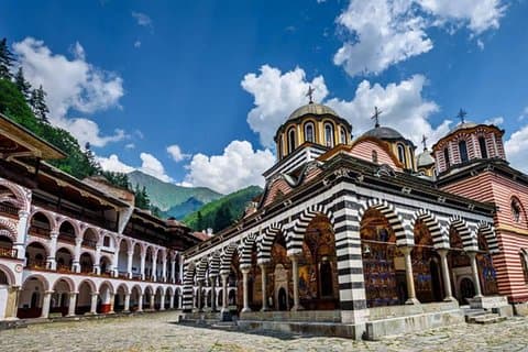 Tour de 19 días por los Balcanes con Transilvania