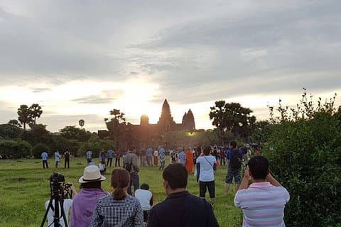 Angkor Wat de 2 días al amanecer, tour pequeño y tour grande