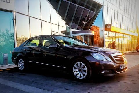 Private transfer: Krakow Airport - Krakow City