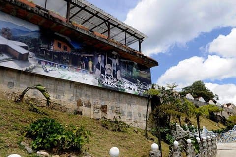 Private Pablo Escobar Tour Medellin – History & Context