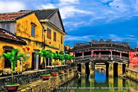 Min søn - Hoian fra Tien Sa cruise havn