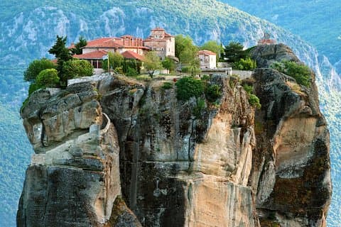 2 Day Private Tour Of Delphi, Thermopylae & Meteora From Athens