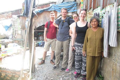 Ho Chi Minh City sloppenwijkentour of Chillspots per scooter/vrouwelijke chauffeur