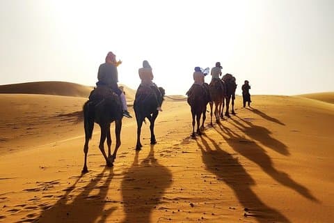 Tour de 3 días por el desierto desde Marrakech a Merzouga con paseo en camello