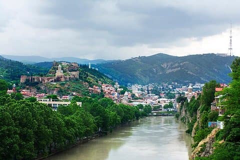 Transferência de Tbilisi com parada em Sevan, Haghartsin de ou para Yerevan