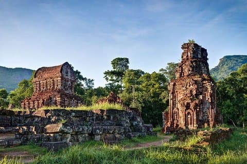 Excursión al atardecer en el santuario de My Son desde Da Nang