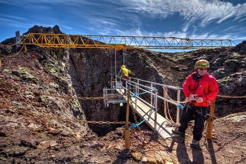 Dentro do vulcão: excursão para grupos pequenos e caminhada no campo de lava