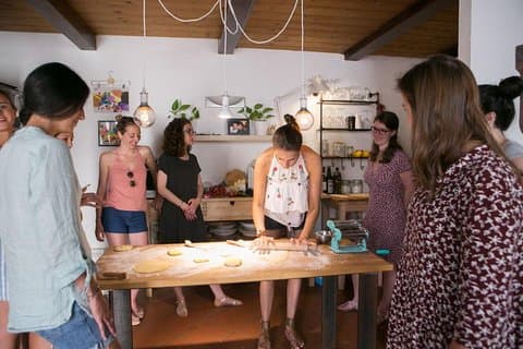 フィレンツェで伝統的なトスカーナのタリアテッレを作る方法を学ぶ