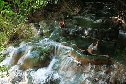 Excursion d'une demi-journée dans la jungle à la piscine d'émeraude et aux sources chaudes de Krabi