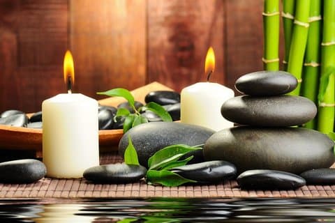 90-minutters massage og ayurveda med Himalaya-urteolie