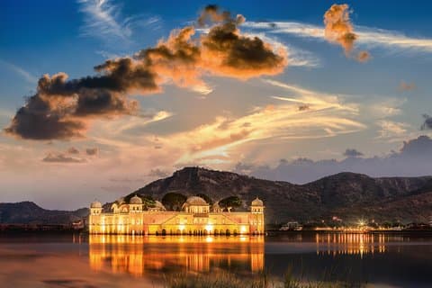 Jaipur Amer Fort, Jal Mahal & Stepwell Private Halvdags Tour