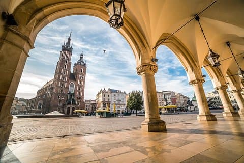 Privé, unieke stadstour door Krakau vanuit Warschau per sneltrein met ophalen