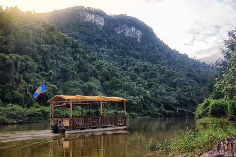 Xunantunich and Jungle Pontoon Waterfall Adventure