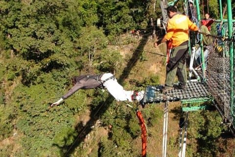 Bungee Jumping en el último recurso
