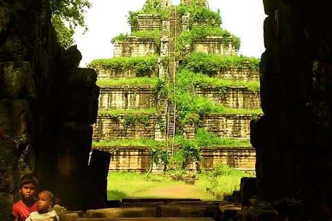 Temple de Koh Ker et Beng Melea