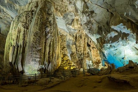 Visite privée d'une journée de la DMZ du Vietnam et de la grotte de Phong Nha au départ de Hué