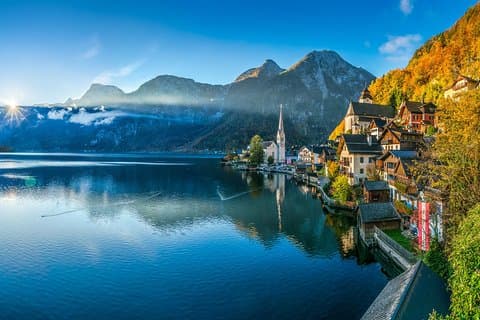 Hallstatt & The Hills leven
