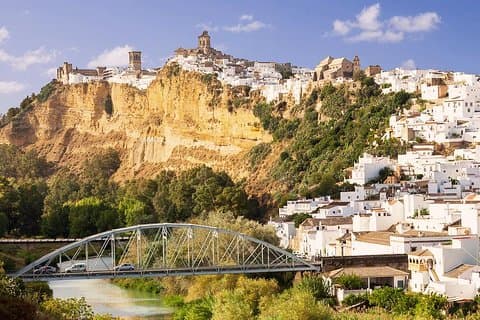 *Private Day Trip* from Cádiz: The White Towns of Andalusia