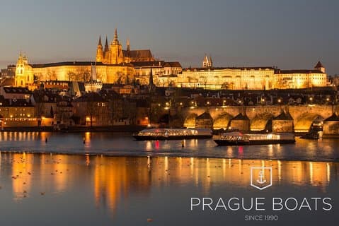 Prague Boats 3-hours Crystal Dinner Cruise