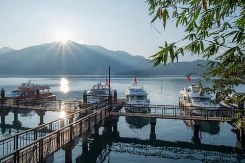 Tour di 1 giorno al Sun Moon Lake da Taipei in treno ad alta velocità