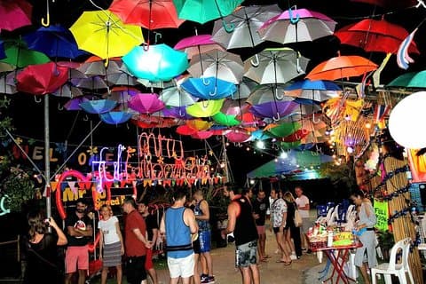 Mr. Tu Full Moon Party Round Trip Transfer from Samui