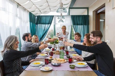 Tour del mercato privato, pranzo o cena e demo di cucina a Fasano