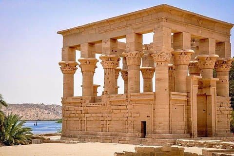 Excursão privada guiada de um dia para Aswan e Vila Nubian saindo de Luxor de carro