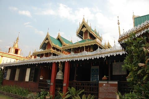 Visite de la ville et des temples de Mae Hong Son