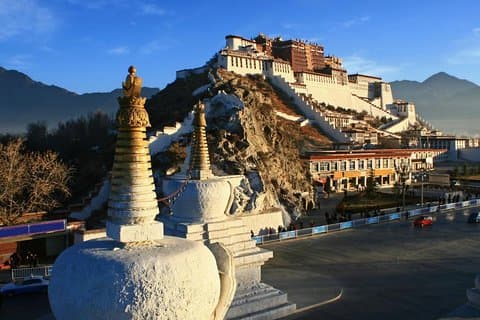 Excursion budgétaire de Kathmandu à Lhassa Overland (départ fixe tous les samedis) 8J7N