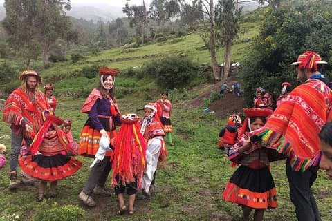Erfaringsmæssig turisme i Huilloc og Machu Picchu 3 Dage - Huaynas Expeditions