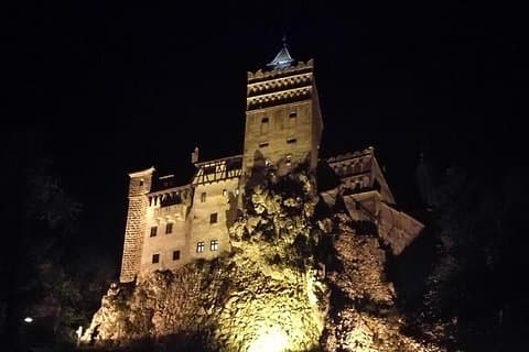 Från Bukarest: Brasov och Draculas slott Transsylvanien
