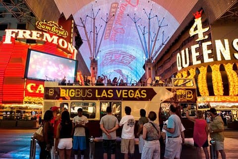 Big Bus Las Vegas : Nachttour door bezienswaardigheden per bus met open dak