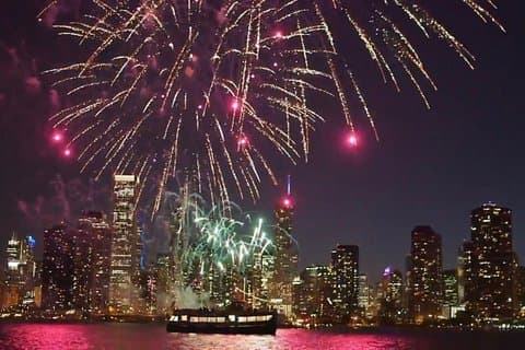 Lake Michigan Fireworks Cruise i Chicago