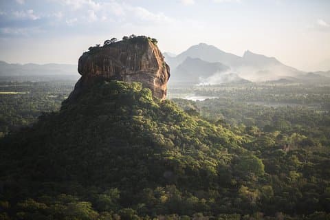 Tour di un giorno dei templi delle grotte di Sigiriya e Dambulla dalla zona di Bentota