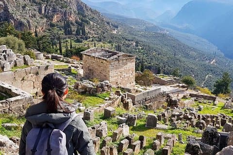 Delphi Day Trip da Atene con guida di lingua spagnola