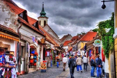 SzentEndre-SaintAndrew City Private Shopping og maleriske