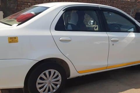 Överför från New Delhi till Agra med Privat bil